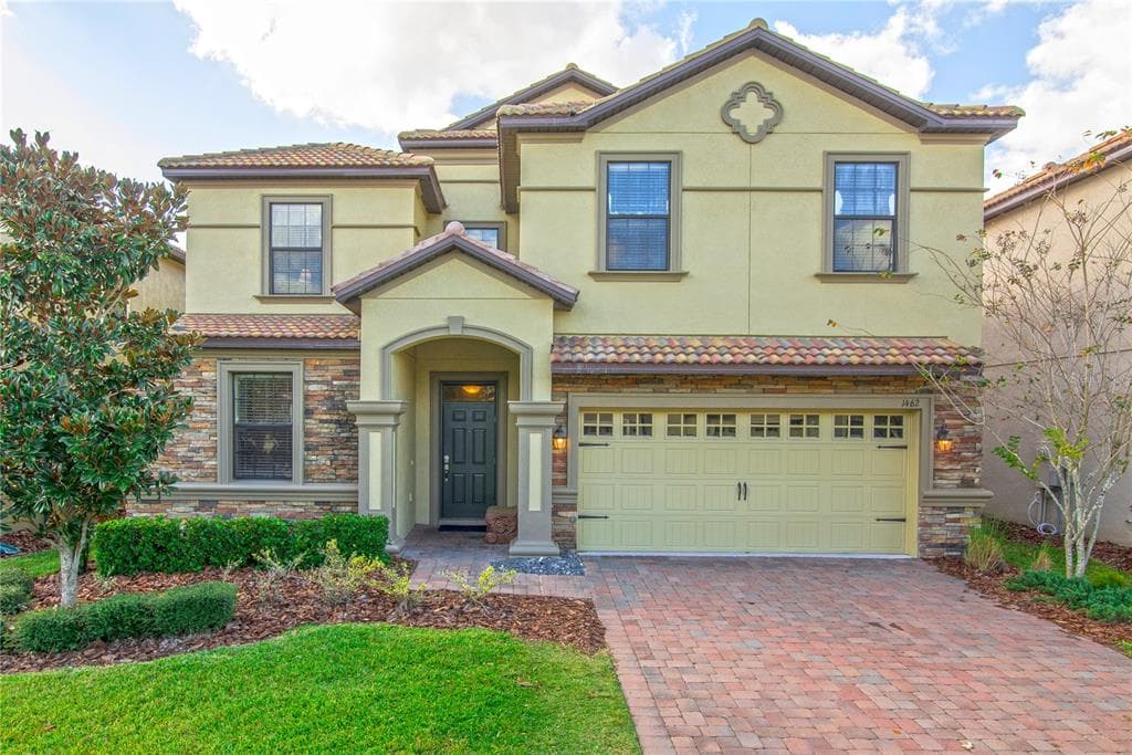 1462 MYRTLEWOOD STREET