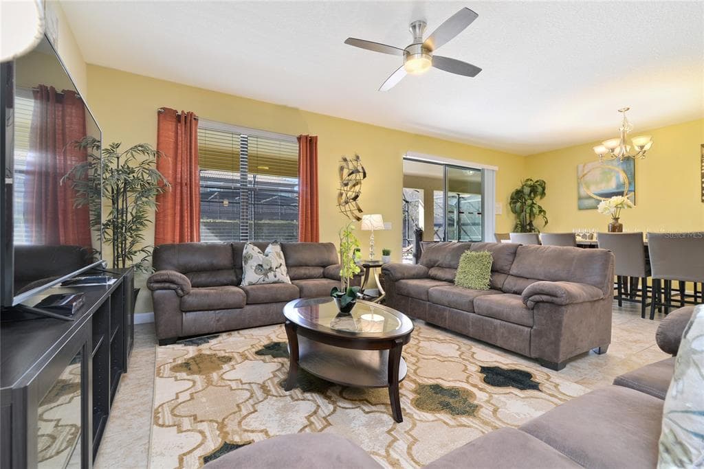 1462 MYRTLEWOOD STREET - Interior/Exterior Photo 4 - DAVENPORT, FL