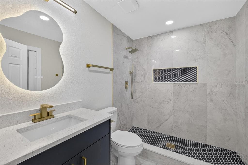 7908 CROTON AVENUE - Interior/Exterior Photo 2 - TAMPA, FL