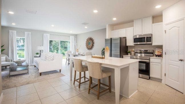 3727 ACADEMIA AVENUE - Interior/Exterior Photo 4 - LAKELAND, FL