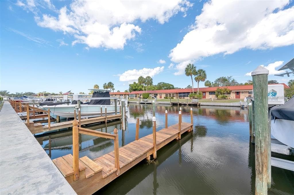 9604 CORTEZ ROAD W UNIT 421 - Interior/Exterior Photo 4 - BRADENTON, FL