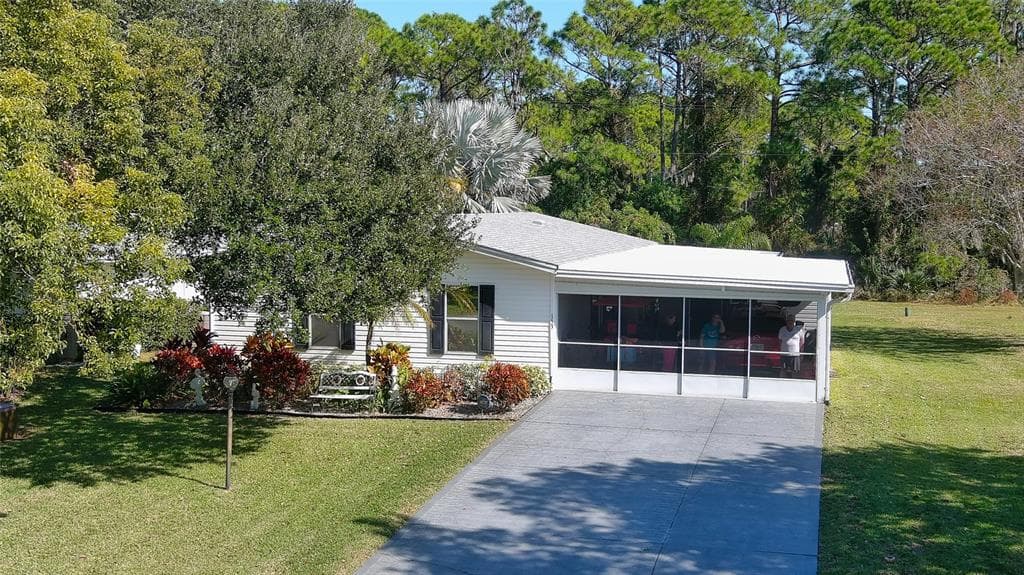 153 APACHE COURT - Interior/Exterior Photo 5 - OAK HILL, FL