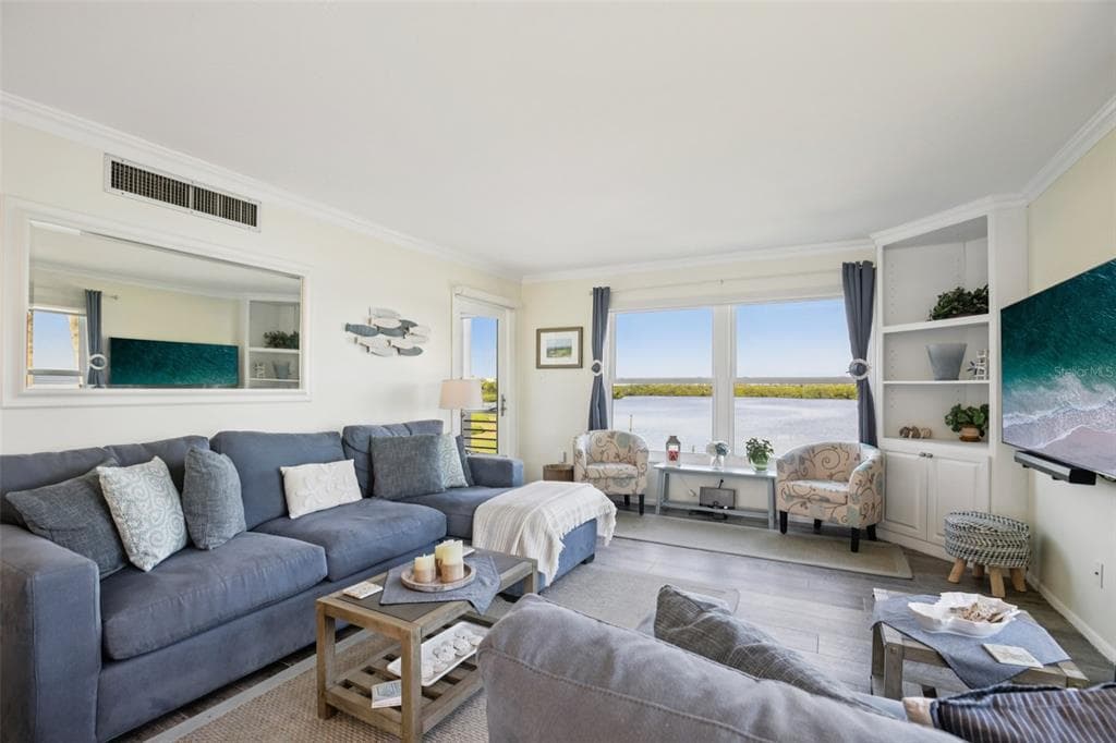 4440 EXETER DRIVE UNIT 206 - Interior/Exterior Photo 5 - LONGBOAT KEY, FL