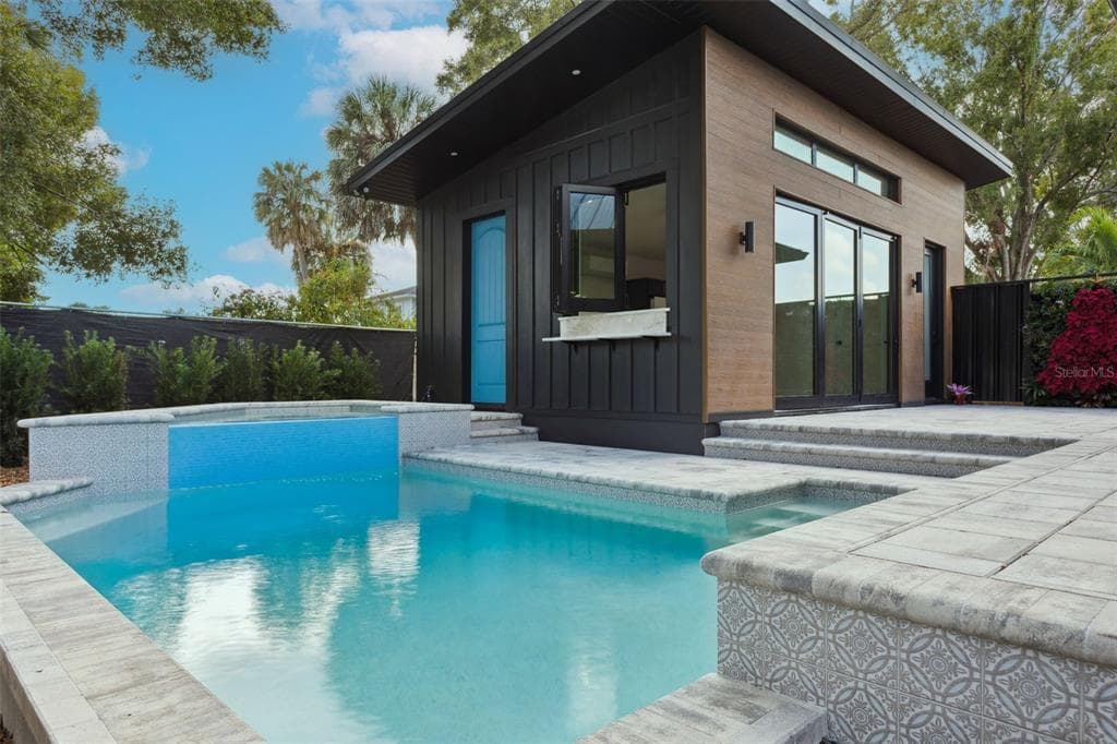 708 W KENTUCKY AVENUE - Interior/Exterior Photo 3 - TAMPA, FL