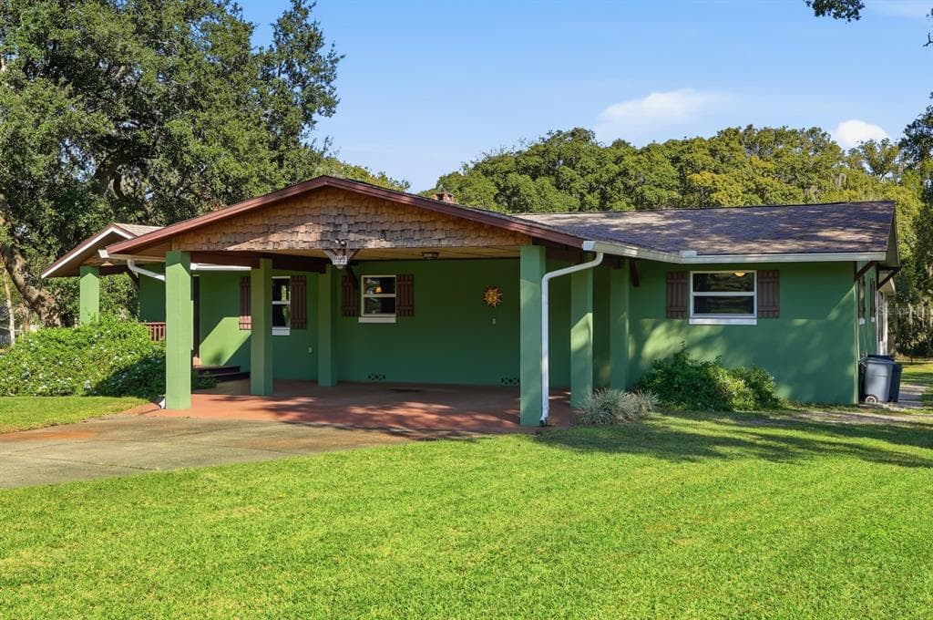 191 HOWES STREET - Interior/Exterior Photo 3 - OAK HILL, FL