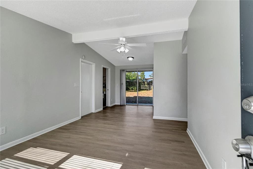 4804 S 86TH STREET - Interior/Exterior Photo 5 - TAMPA, FL