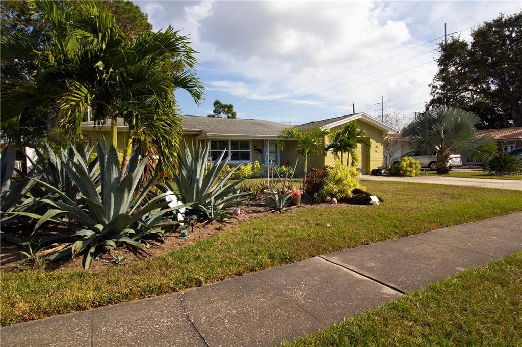 1433 RUTH ROAD - Interior/Exterior Photo 5 - DUNEDIN, FL