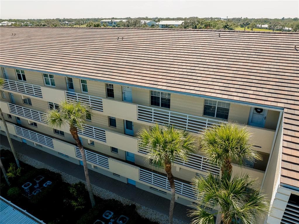 929 WEXFORD BOULEVARD UNIT 929 - Interior/Exterior Photo 4 - VENICE, FL