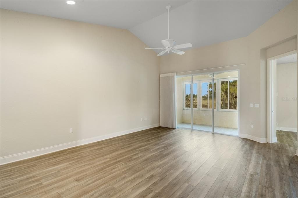 2938 MISSION LAKES DRIVE UNIT 2938 - Interior/Exterior Photo 4 - LAKELAND, FL