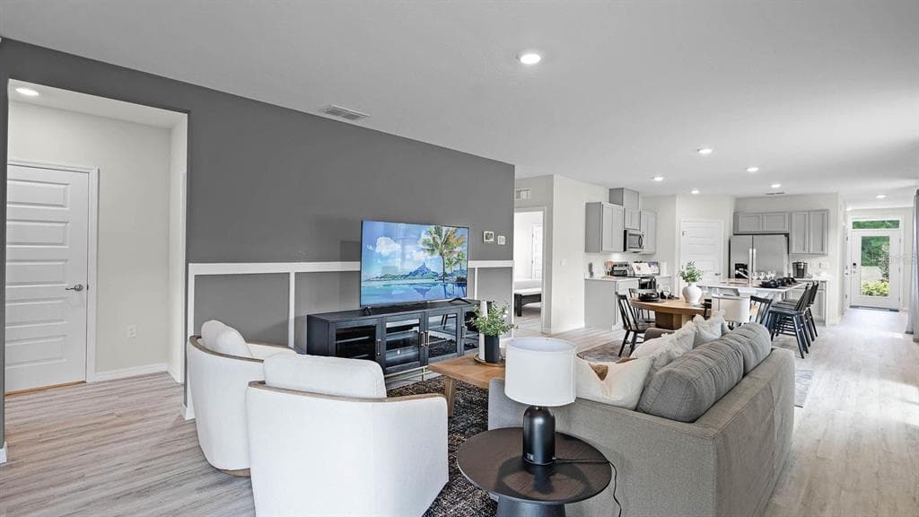 8577 CAPE FOX COVE - Interior/Exterior Photo 3 - LAKELAND, FL