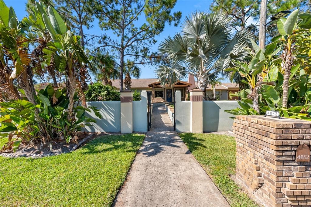 4852 TROYDALE ROAD - Interior/Exterior Photo 4 - TAMPA, FL