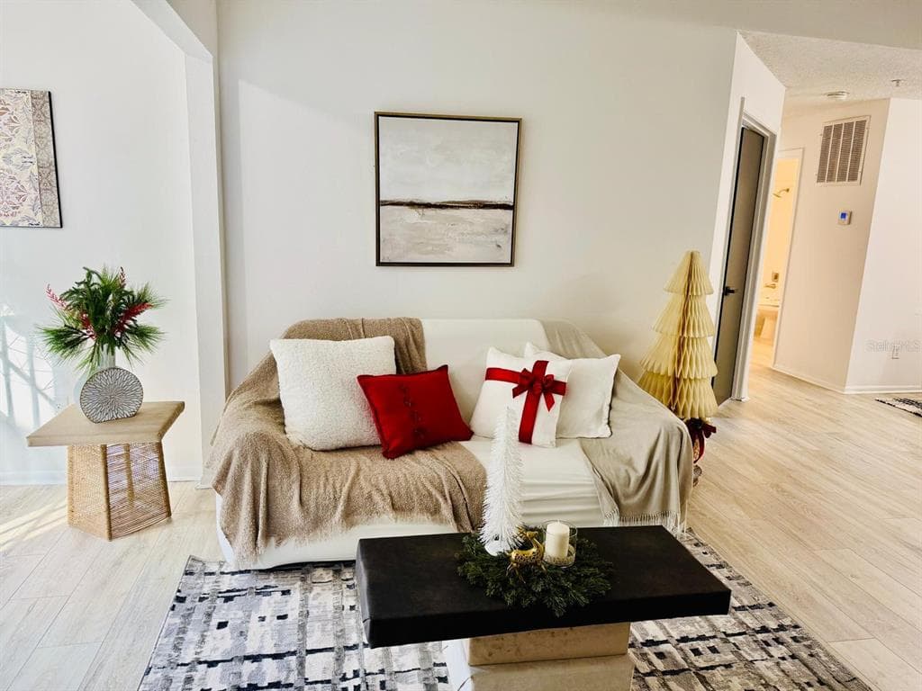 216 AFTON SQUARE UNIT 202 - Interior/Exterior Photo 4 - ALTAMONTE SPRINGS, FL