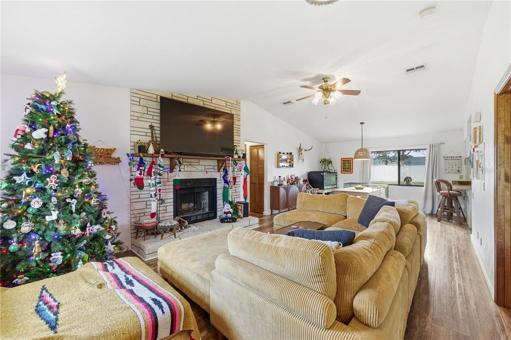 3220 QUEEN PALM DRIVE - Interior/Exterior Photo 4 - EDGEWATER, FL