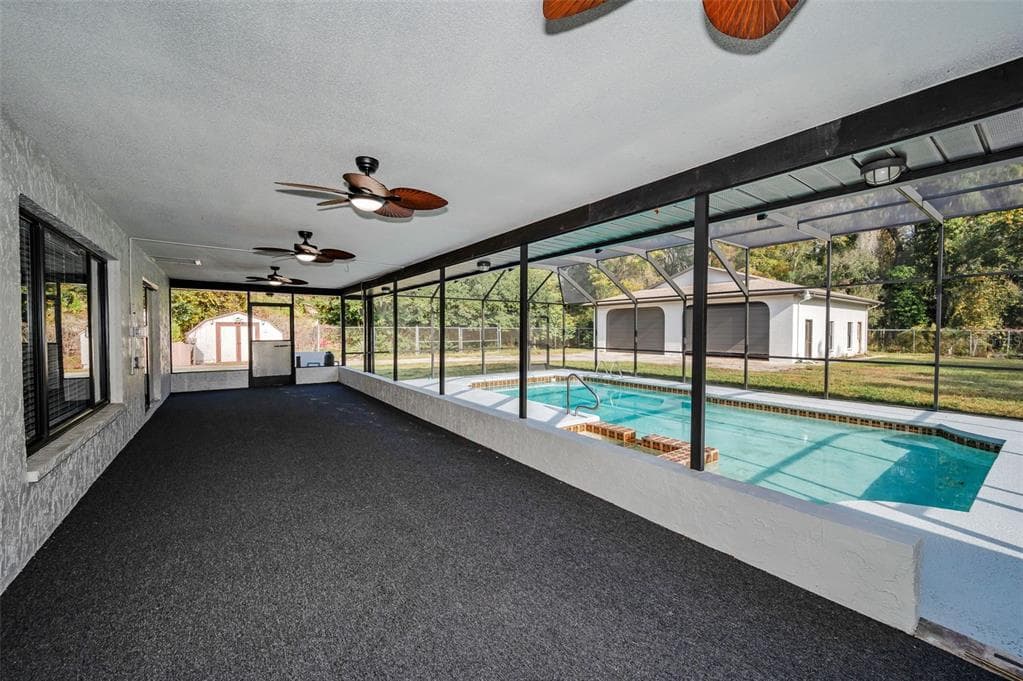 10639 LAKEVIEW DRIVE - Interior/Exterior Photo 4 - NEW PORT RICHEY, FL