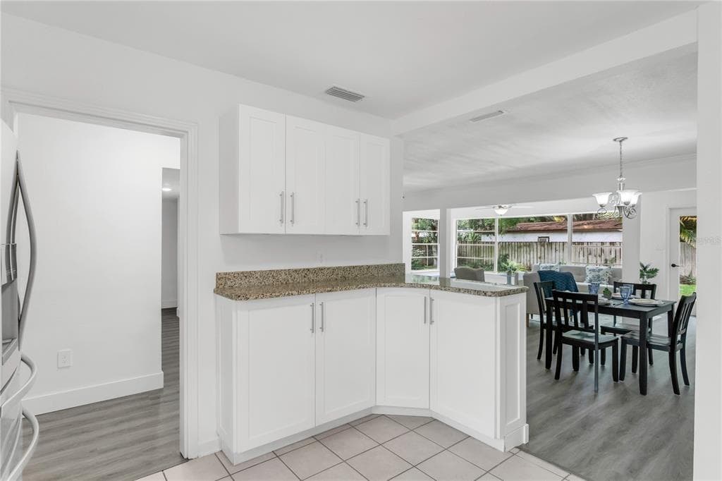 4105 W OAKELLAR AVENUE - Interior/Exterior Photo 3 - TAMPA, FL