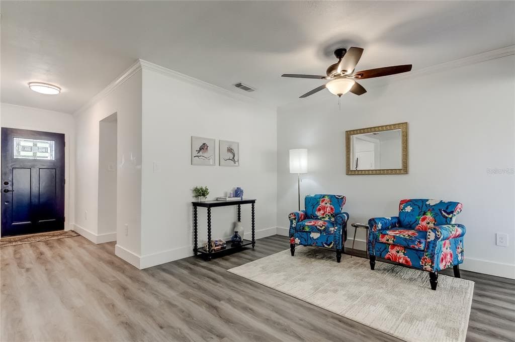 4105 W OAKELLAR AVENUE - Interior/Exterior Photo 5 - TAMPA, FL