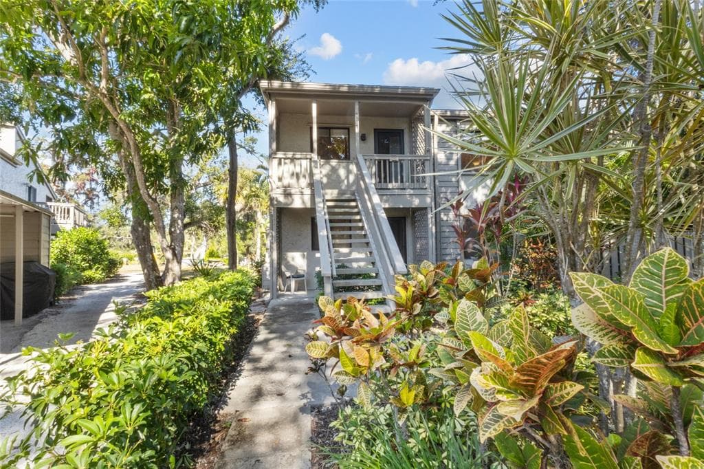 1621 BOATHOUSE CIRCLE UNIT 220