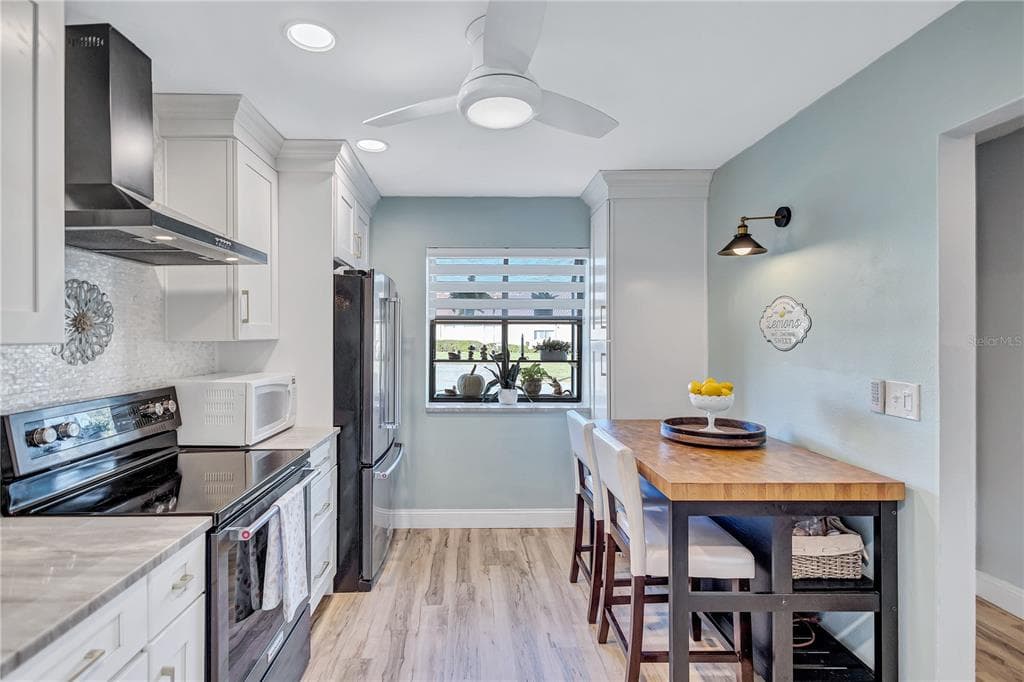 3390 STONEHAVEN COURT W UNIT A - Interior/Exterior Photo 4 - PALM HARBOR, FL