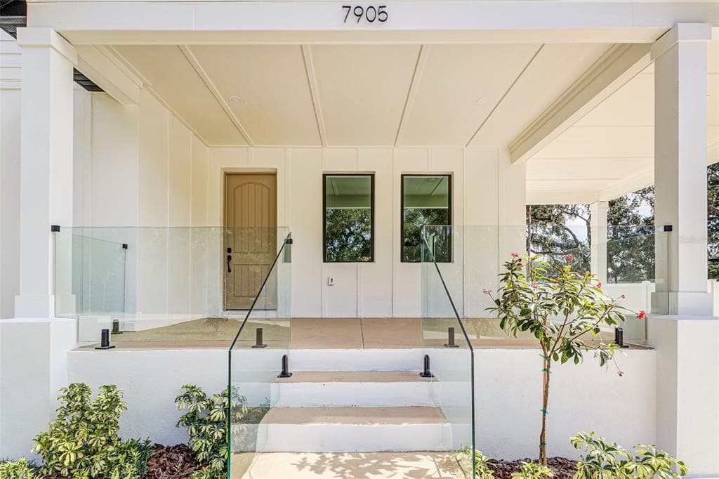 7905 N GREENWOOD AVENUE - Interior/Exterior Photo 4 - TAMPA, FL