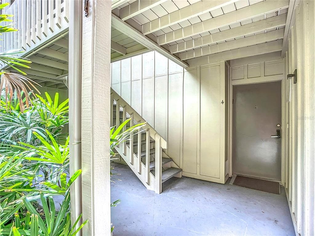 2220 BAHIA VISTA ST UNIT G4 - Interior/Exterior Photo 2 - SARASOTA, FL