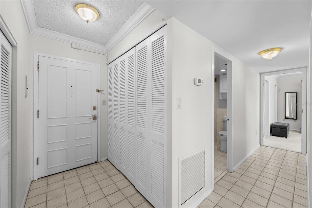 2401 BAYSHORE BOULEVARD UNIT 310 - Interior/Exterior Photo 3 - TAMPA, FL