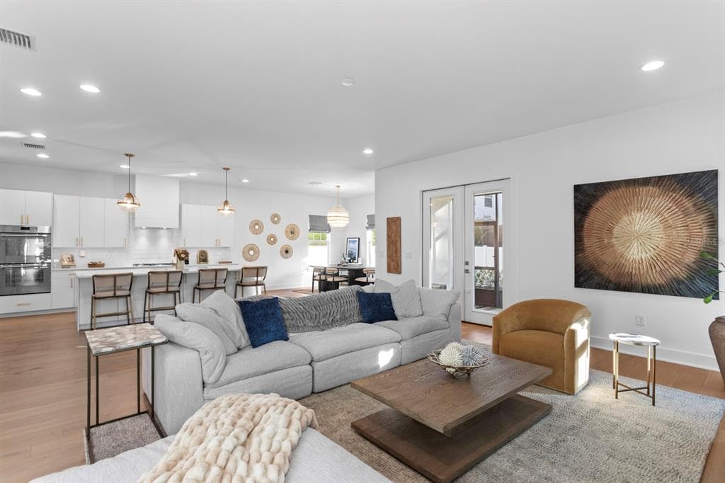 3518 W OBISPO STREET - Interior/Exterior Photo 5 - TAMPA, FL