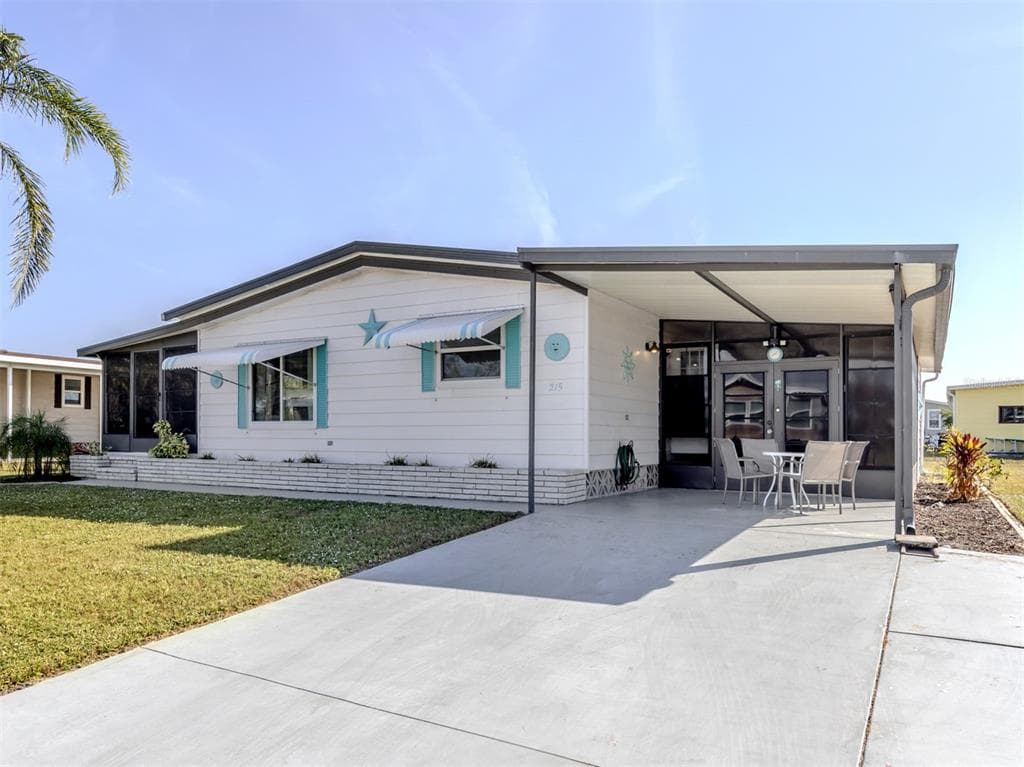 215 SCHOONER STREET - Interior/Exterior Photo 3 - NORTH PORT, FL