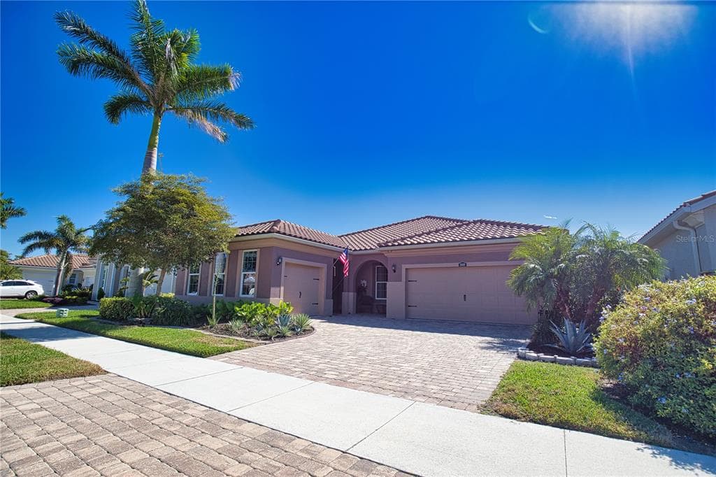 11689 TAPESTRY LANE - Interior/Exterior Photo 2 - VENICE, FL
