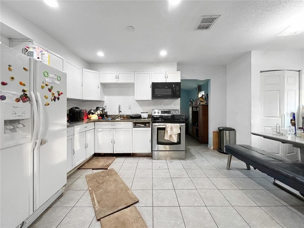 17447 BATHURST AVENUE - Interior/Exterior Photo 2 - SPRING HILL, FL