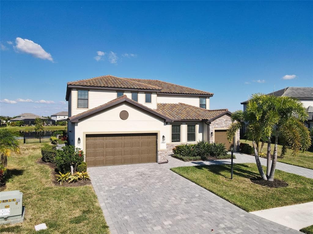 15627 WHITE LINEN DRIVE