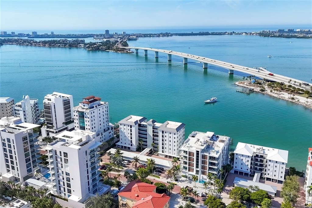 226 GOLDEN GATE POINT UNIT 32 - Interior/Exterior Photo 3 - SARASOTA, FL