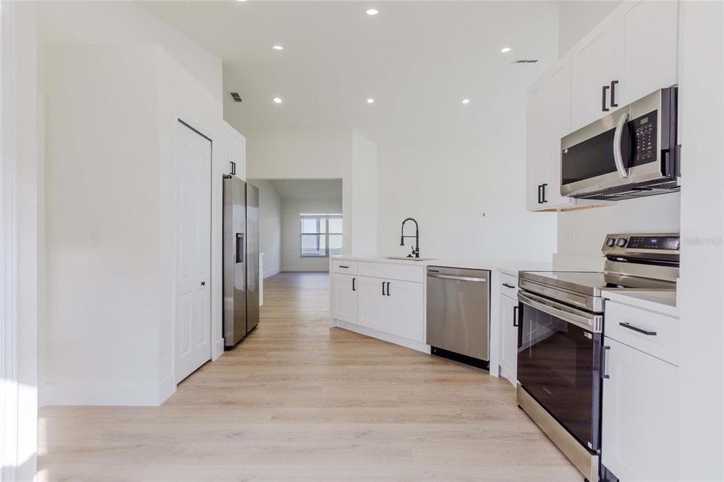 30942 BACLAN DRIVE - Interior/Exterior Photo 3 - WESLEY CHAPEL, FL