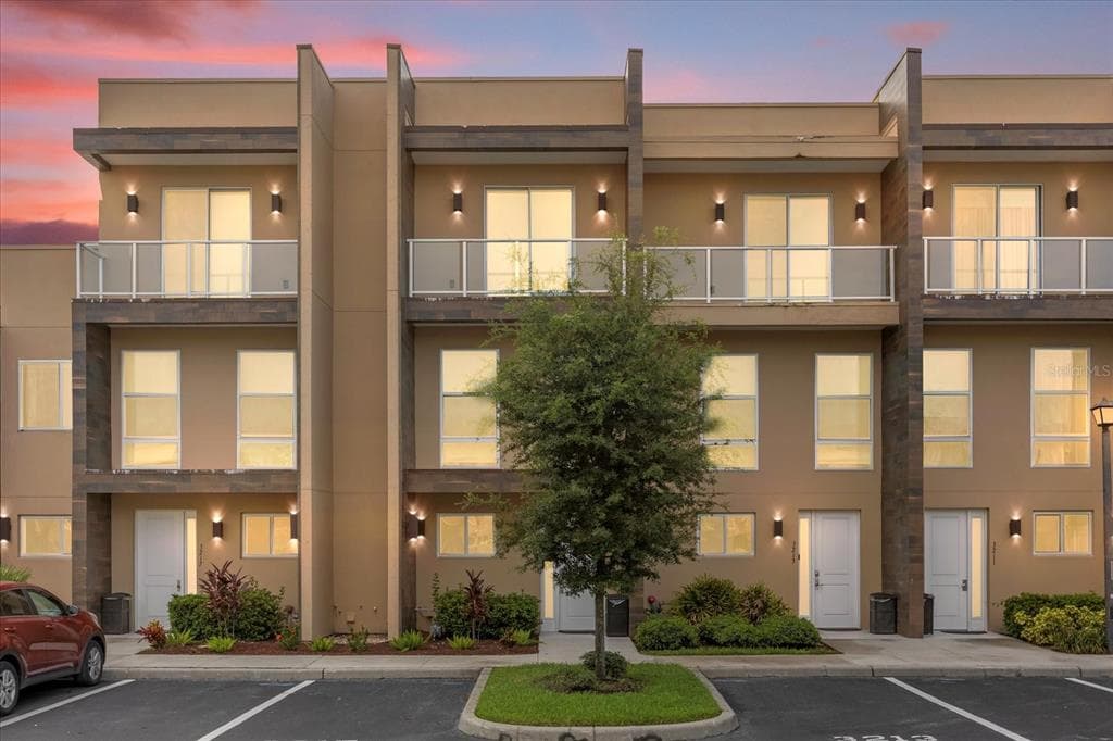 3215 BRASILIA AVENUE