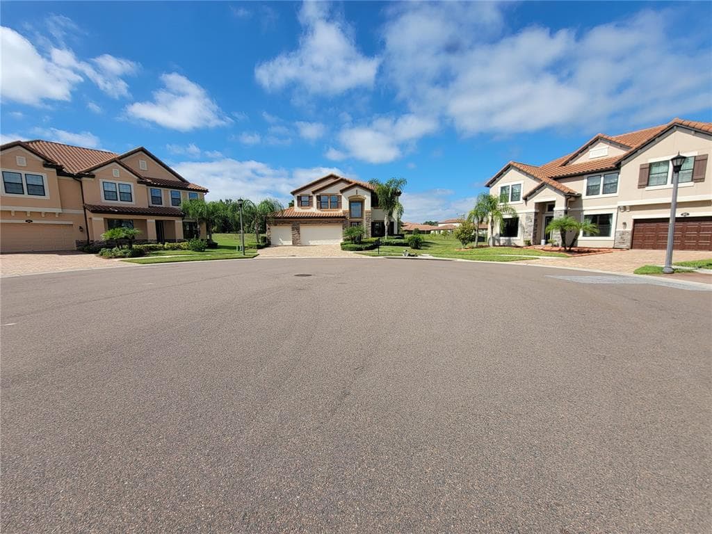 3969 AQUILLA DRIVE - Interior/Exterior Photo 3 - LAKELAND, FL