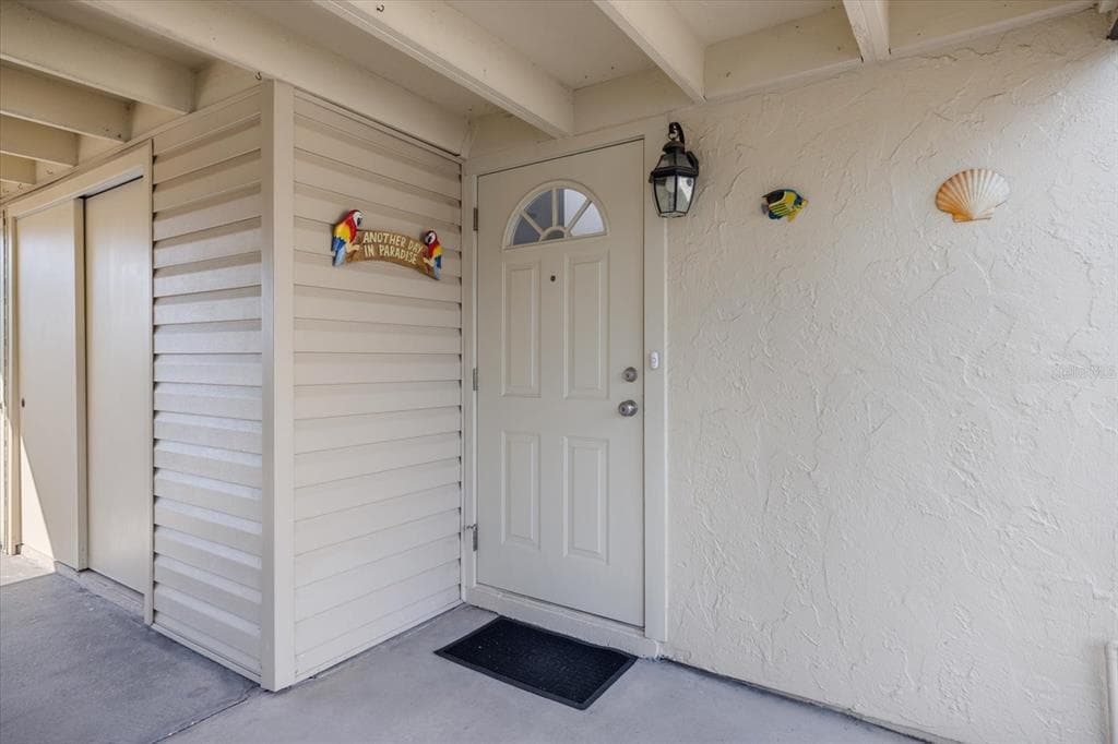 702 WHITE PINE TREE ROAD UNIT 72 - Interior/Exterior Photo 5 - VENICE, FL