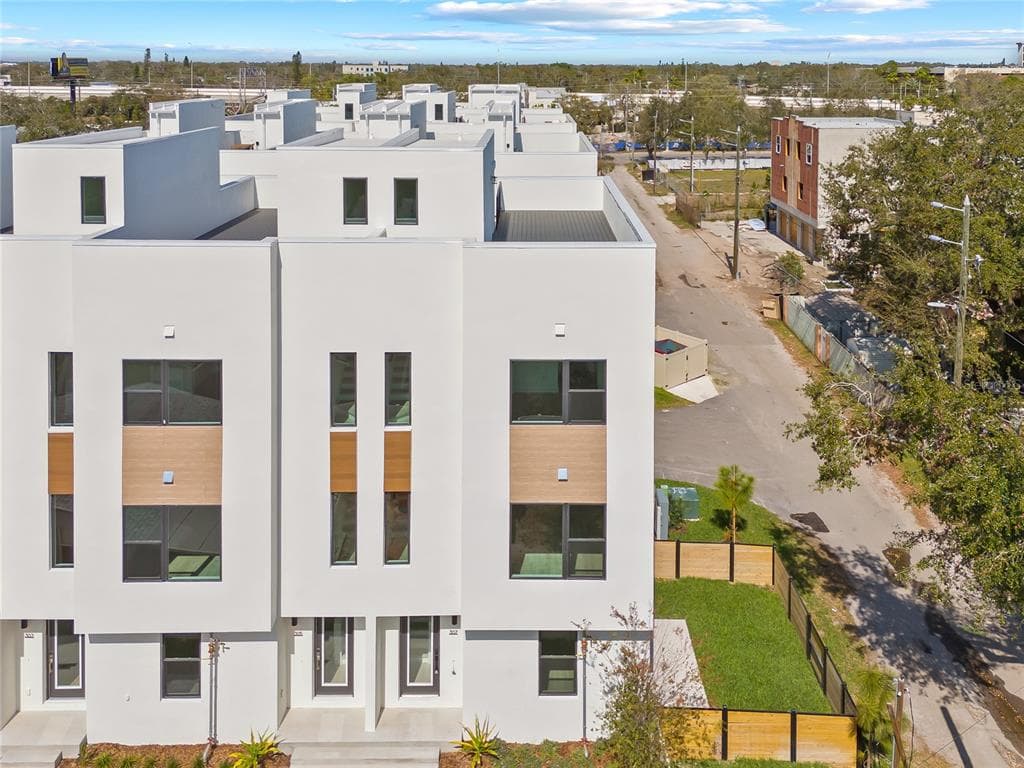 307 15TH STREET N - Interior/Exterior Photo 2 - ST PETERSBURG, FL