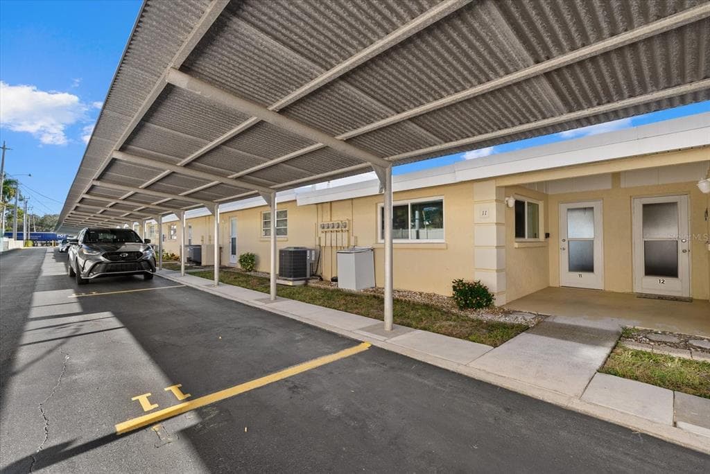 6006 MIDNIGHT PASS ROAD UNIT 11 - Interior/Exterior Photo 3 - SARASOTA, FL