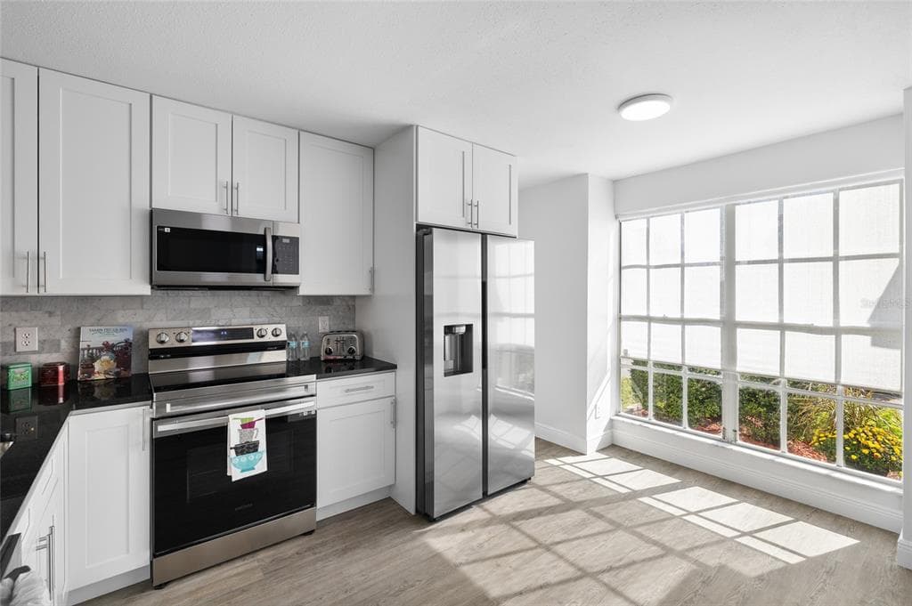 13952 FLETCHERS MILL DRIVE - Interior/Exterior Photo 5 - TAMPA, FL