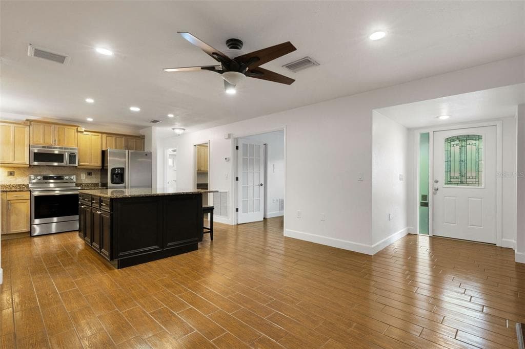 4324 EASTWOOD DRIVE - Interior/Exterior Photo 5 - SARASOTA, FL