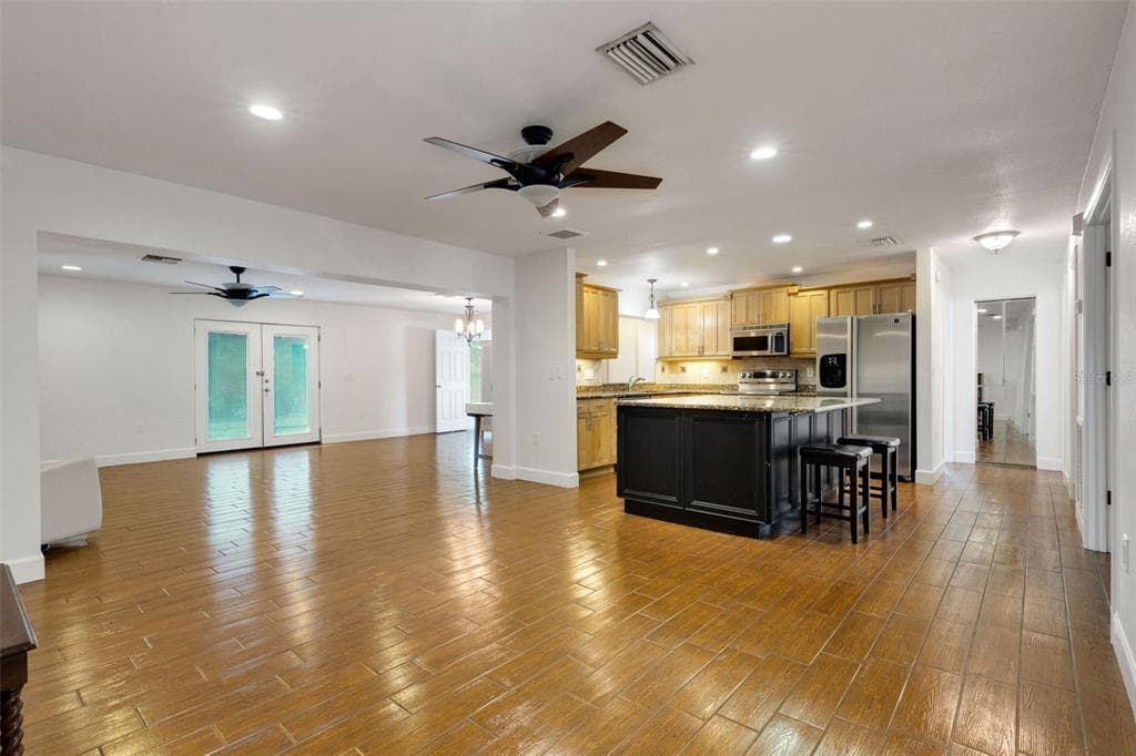 4324 EASTWOOD DRIVE - Interior/Exterior Photo 4 - SARASOTA, FL