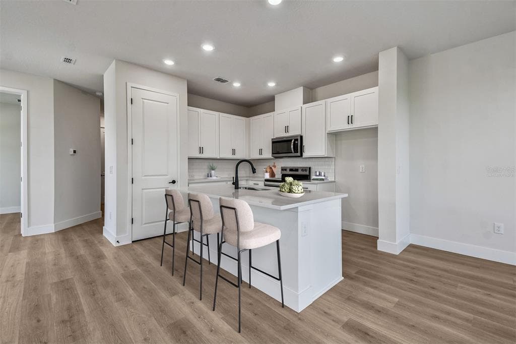 11718 FULL MOON LOOP - Interior/Exterior Photo 4 - PARRISH, FL