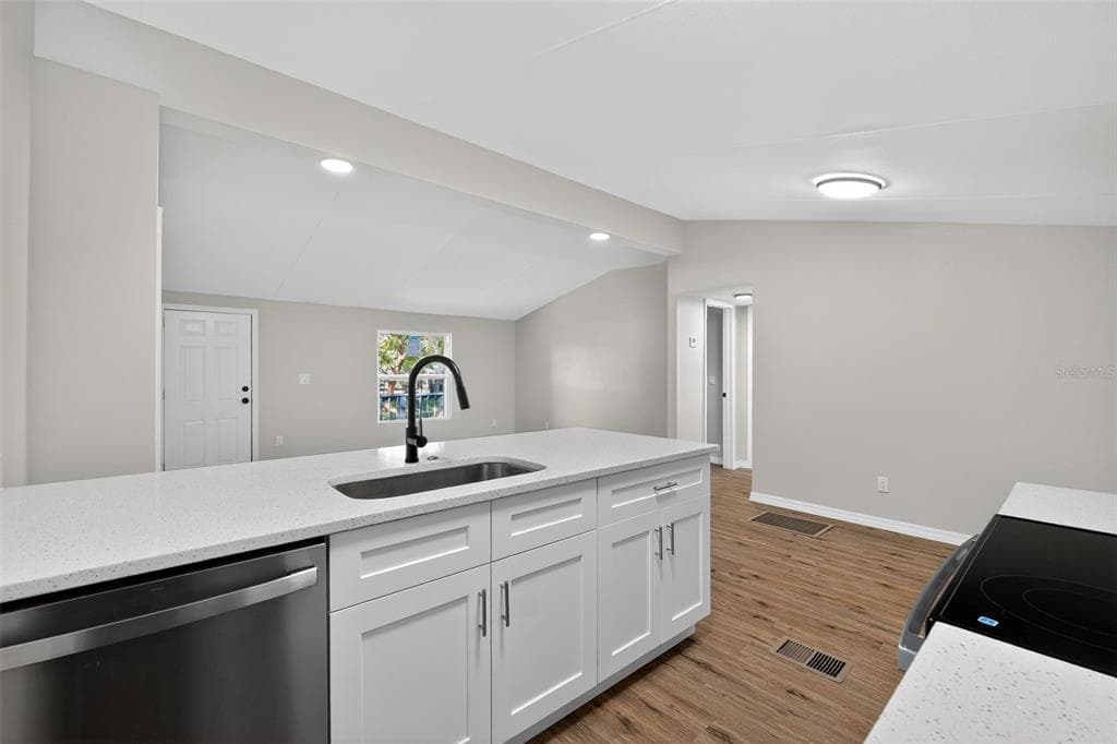 749 SADDLEWOOD BOULEVARD - Interior/Exterior Photo 3 - LAKELAND, FL