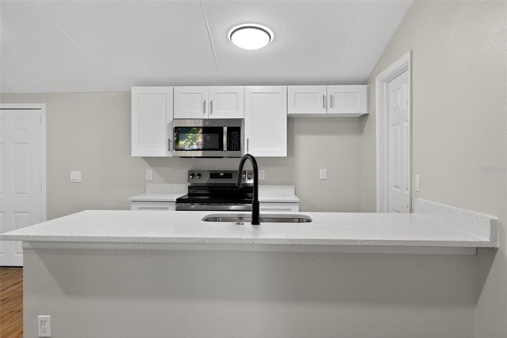 749 SADDLEWOOD BOULEVARD - Interior/Exterior Photo 5 - LAKELAND, FL