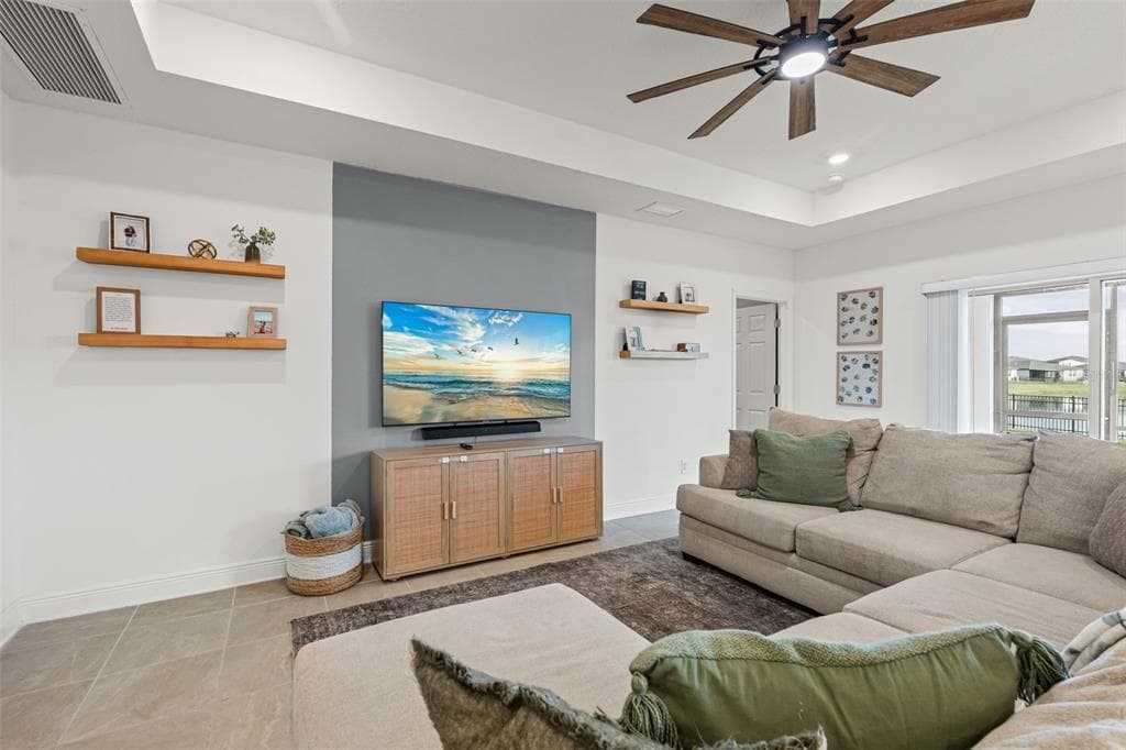 9216 WESTERNWOODS AVENUE - Interior/Exterior Photo 5 - PARRISH, FL