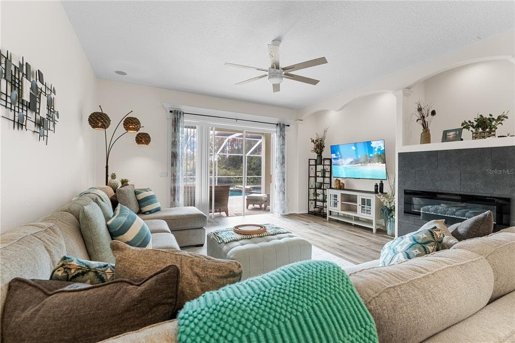 9909 KINGSHYRE WAY - Interior/Exterior Photo 3 - TAMPA, FL