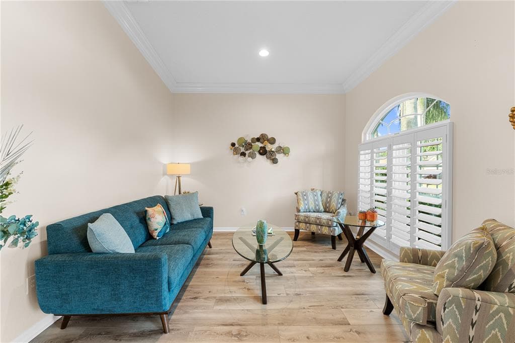 9909 KINGSHYRE WAY - Interior/Exterior Photo 4 - TAMPA, FL