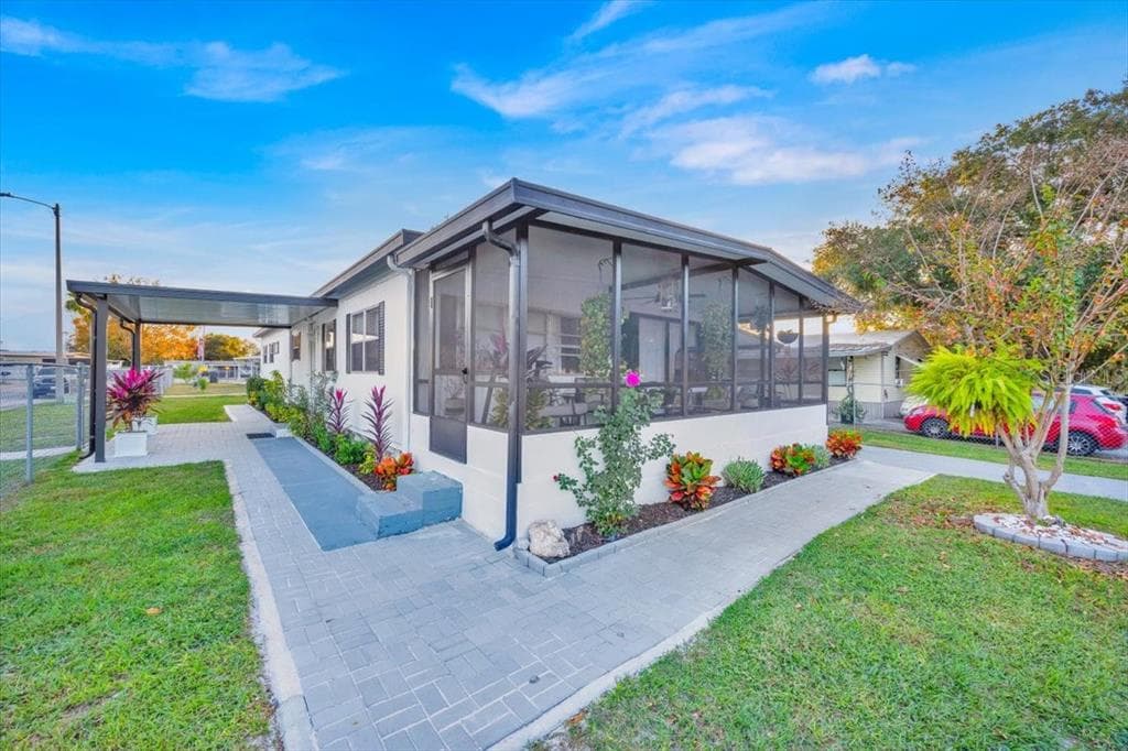 24 FLAMINGO BOULEVARD - Interior/Exterior Photo 3 - WINTER HAVEN, FL