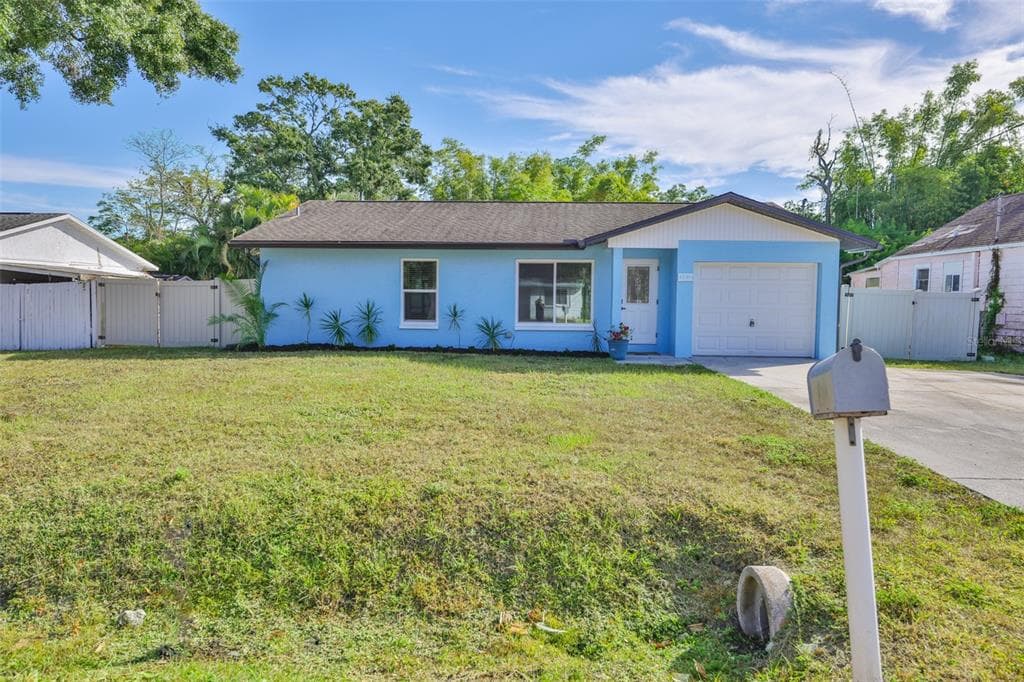 13571 AUDREY LANE - Interior/Exterior Photo 5 - LARGO, FL