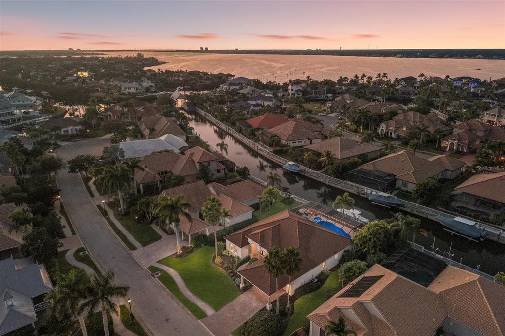 4721 MAINSAIL DRIVE - Interior/Exterior Photo 3 - BRADENTON, FL