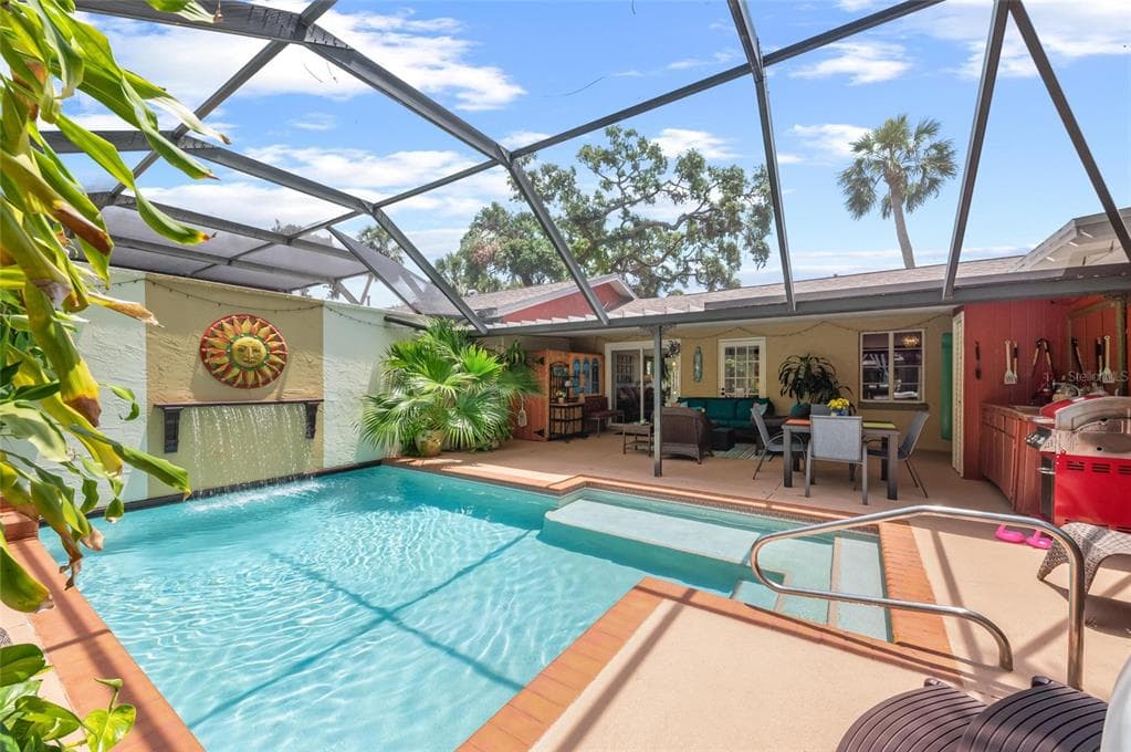 941 VIRGINIA DRIVE - Interior/Exterior Photo 4 - SARASOTA, FL